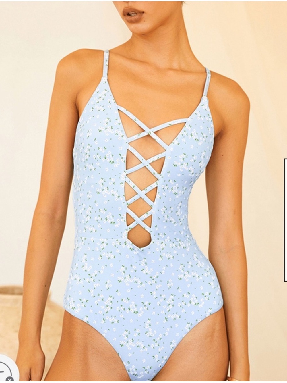 DIPPIN DAISYS BLISS Moderate Coverage One Piece Swimsuit M